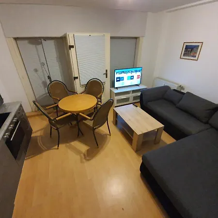 Apartment Zentrale 2 Eg Mit Balkon Leipzig